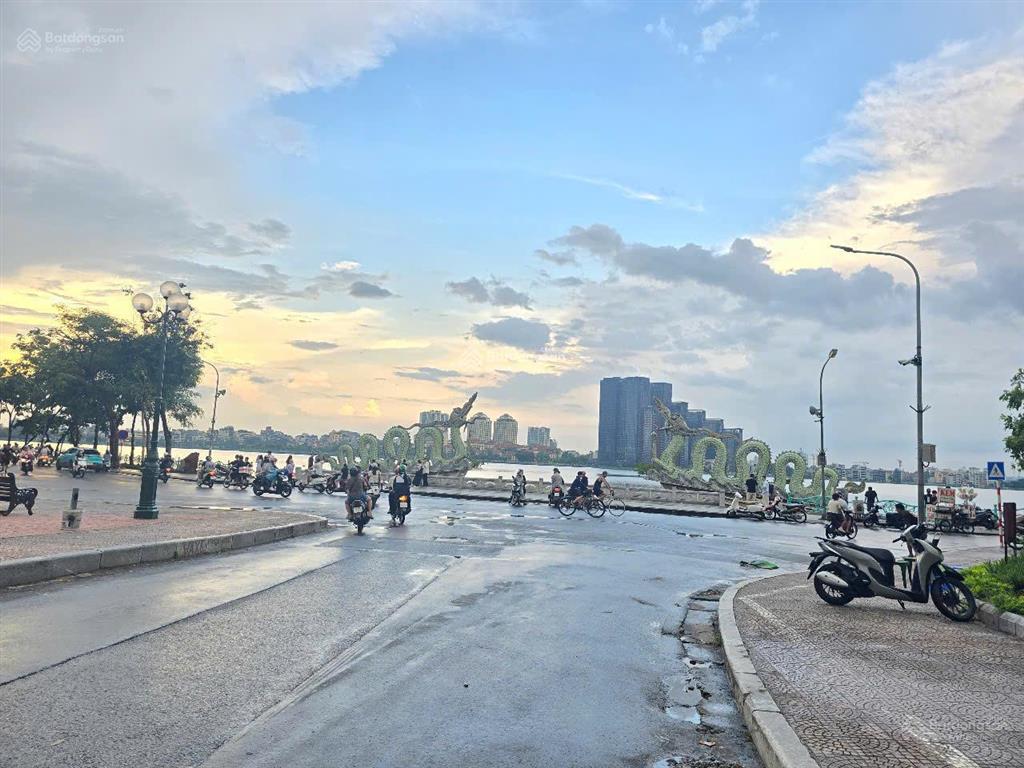 Bán đất vàng view hồ tây lạc long quân 209m2 vỉa hè mt siêu to giá đầu tư
