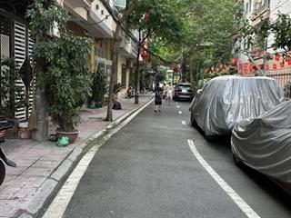 Chân dài ba đình ô tô tránh, dừng đỗ ngày đêm  8 tầng thang máy thông sàn xây mới chỉ 24.5tỷ