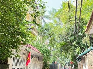 Biệt thự sân vườn cách hồ tây chỉ 200m. với diện tích 155m2 mặt tiền ~7m ôtô vào nhà chỉ nhỉnh 40tỷ