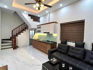 Bán ccmn dòng tiền , doanh thu 35 tr /1th , full nội thất , full phòng , dt 38m 5 tầng , giá 8,7 ty