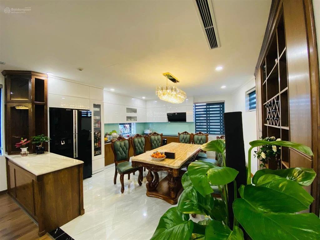 Hiếm vừa ở vừa kinh doanh, phân lô, lô góc , mt 15m, ngã 3 ô tô tránh, khuất duy tiến, thanh xuân