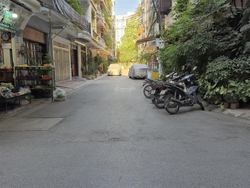 Hiếm vừa ở vừa kinh doanh, phân lô, lô góc , mt 15m, ngã 3 ô tô tránh, khuất duy tiến, thanh xuân