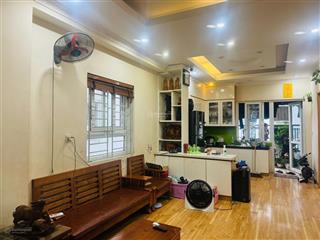 Cần bán gấp căn góc tầng 11 view siêu thoáng, ban công hướng nam khu 6 tòa cũ