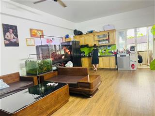 Bán căn hộ full đồ  view hồ  giá chỉ 3,3 tỷ