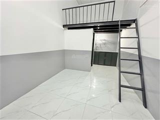 Cho thuê phòng trọ mới xây ngay vincom lê văn việt có máy lạnh giá rẻ