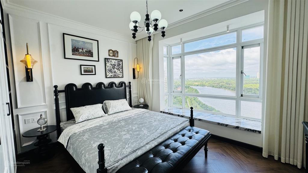 Cần bán căn hộ the view riviera point dt 91 m2 giá 6 tỷ, thông tin  0978 585 *** duy mạnh