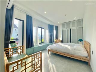 Căn hộ cao cấp ban công của cửa lớn ngay ngay tại trung tâm q2