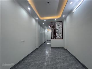 Bán nhà mới tinh cổ nhuế  42m2, 4 tầng  ngõ rộng  gần ô tô  giá 6,5 tỷ