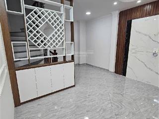 Cổ nhuế  nhà mới tinh  lô góc  ngõ rộng  20m ra ô tô tránh