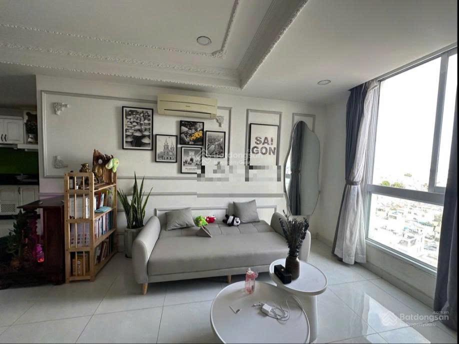 Cho thuê căn hộ cc 3pn, 2wc, 14 triệu, 105m2 tại oriental plaza, tân phú, hcm hot!  0968 997 ***