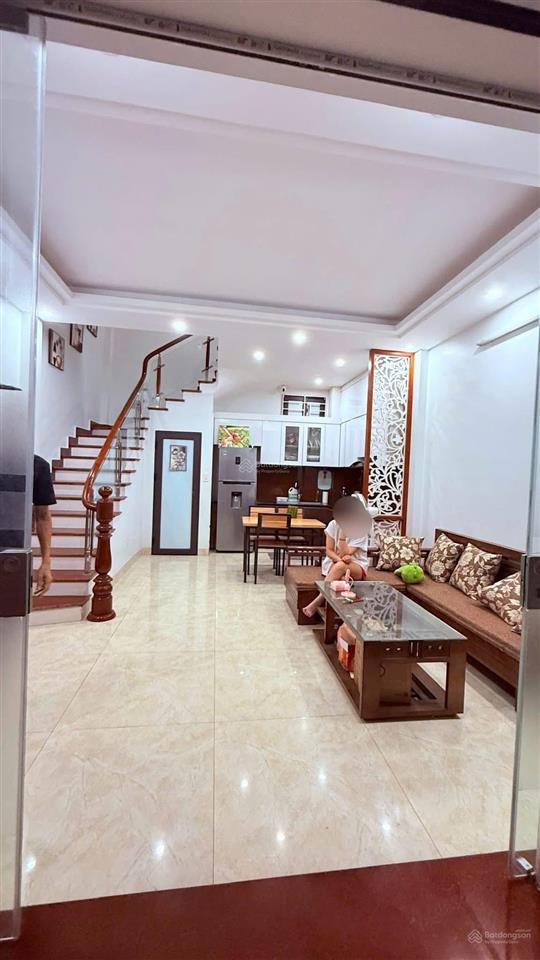 Nhà ngõ 603 lạc long quân  tây hồ view hồ lộng gió  chỉ 11 tỷ  dành riêng cho giới trẻ chất!