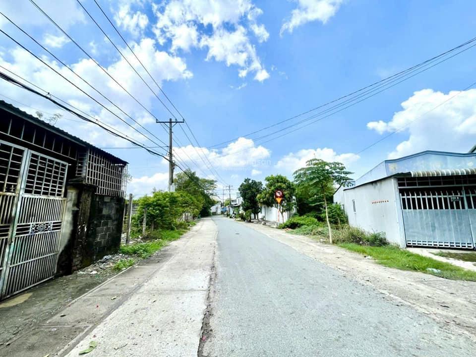 Bán nhanh cứu chủ lô đất mt đường 200m2 shr nguyễn thị se