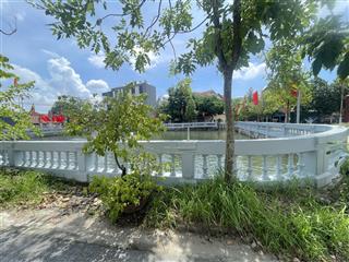 Bán đất gia lâm thông số vàng, đường 3 ô tô tránh, view hồ, sát vách ocean park 1