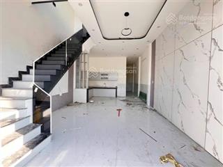Ra nước ngoài định cư cần bán gấp nhà 1lầu xây mới toanh 3 pn