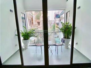 Mặt hàng hiếm phố hoàng cầu đống đa 100m2 x 5 tầng mt 12m