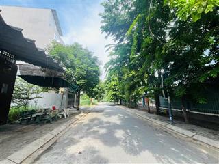 Bán đất biệt thự 8x18m  ngay kdc phong phú 4  đối diện cụm trường học phong phú
