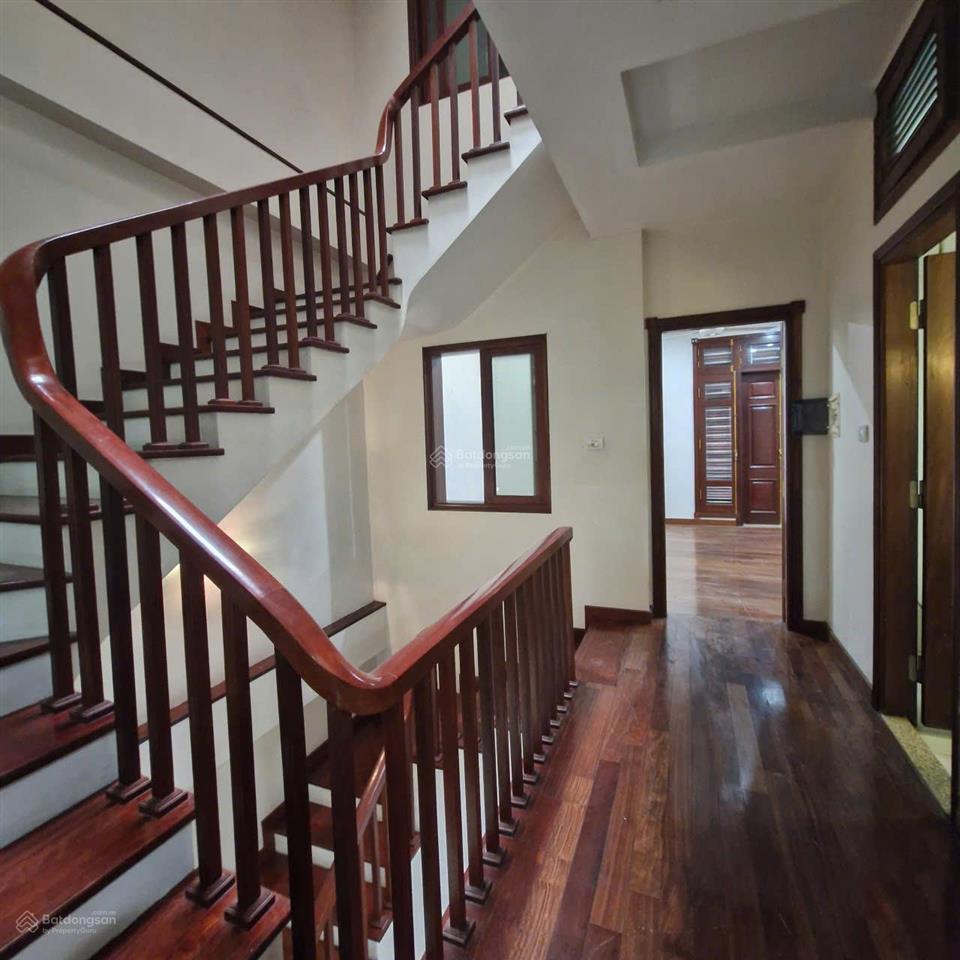 Chính chủ cho thuê nhà đại kim  nguyễn cảnh dị, dt 60m*5 tầng, oto đỗ cửa, phù hợp làm vp, 18tr/th