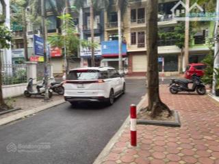 Cho thuê nhà hoàng ngân  lê văn lương, dt 70m*5 tầng, thang máy, oto đỗ cửa, giá thuê 28 triệu