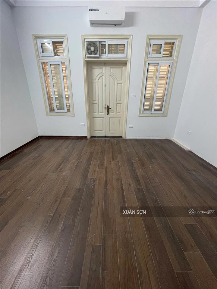 Cho thuê căn góc khu đô thị định công, oto đỗ quanh nhà thoải mái, dt 55m*5 tầng, giá thuê 18 triệu