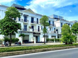 Bán gấp. đơn lập góc 2mt, view bể bơi, đảo bé. dt 291m2, 4t, full đồ. giá 76 tỷ có tl