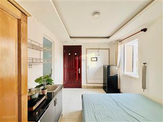 Phòng cửa sổ có thang máy, wc riêng  gần lotte q.7