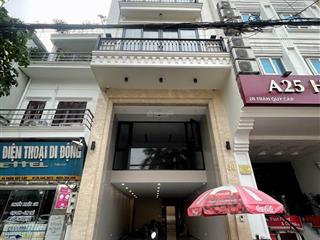Chính chủ có nhà riêng 90m² mặt sàn, mặt phố trần quý cáp, mặt tiền 5m, mới xây, có thang máy