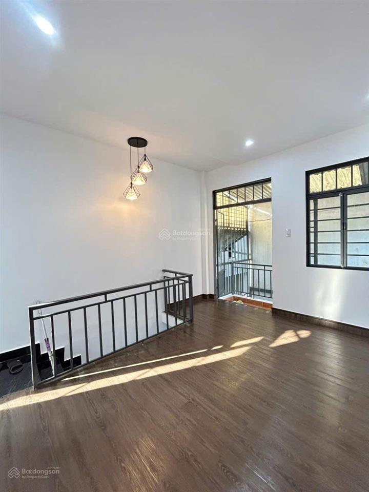 Gấp chủ đi định cư cần bán ngộp căn nhà ở đường an bình 65m2, p6, đà lạt