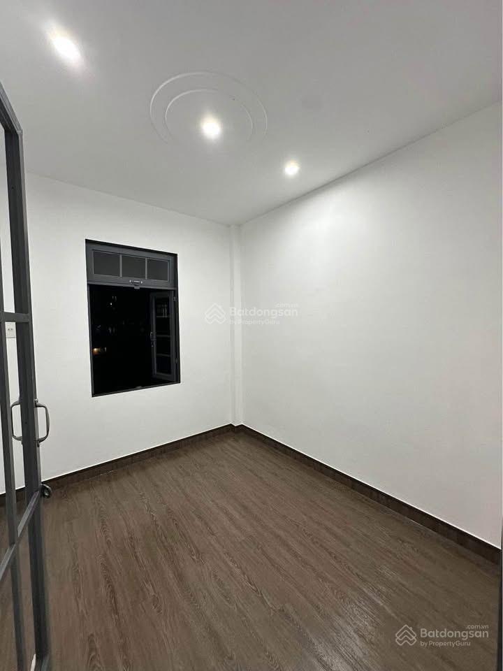 Gấp chủ đi định cư cần bán ngộp căn nhà ở đường an bình 65m2, p6, đà lạt