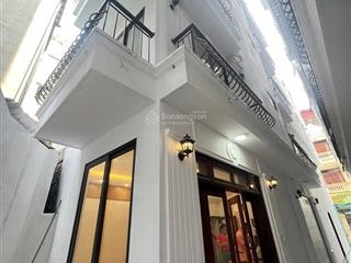 Bán nhà xuân đỉnh, 36m2 nhỉnh 7 tỷ, dân xây, ô tô đỗ cổng, sát mặt phố, dân trí cao, đất vượng khí