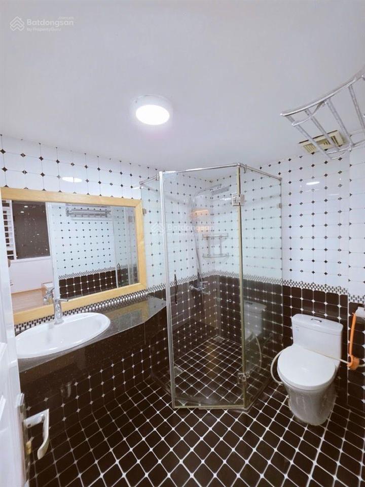 Bán gấp căn hộ c3 đỗ nhuận, 93m2 hơn 7 tỷ, 3pn, 2wc, full nội thất vip, view công viên hoà bình