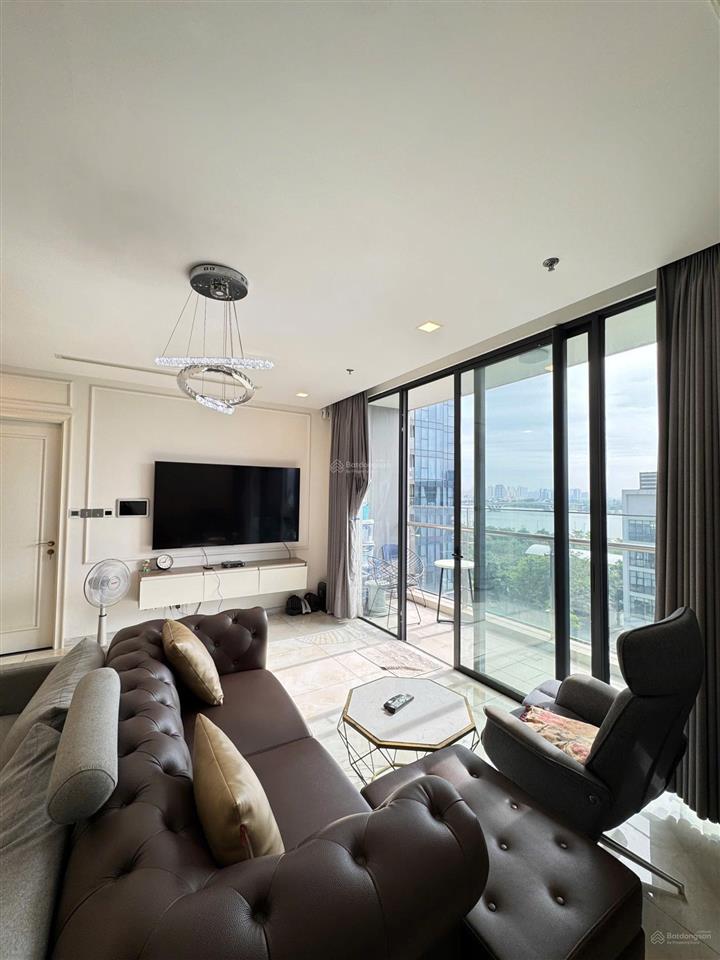 Căn hộ cao cấp 3pn view sông, 118m, có sổ hồng, thích hợp ở hoặc đầu tư cho thuê chỉ 34 tỷ
