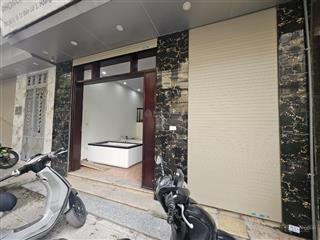 Chính chủ cần bán gấp nhà nguyên căn mặt phố đền lừ 60m2.  0347 903 ***