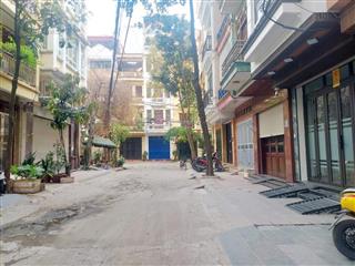 Chính chủ cần bán nhà nguyên căn pl đền lừ 50m.  0347 903 ***