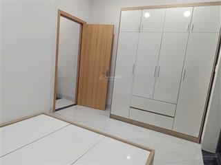 Cho thuê nhà trệt lầu #2phòng ngủ sẵn nội thất sân xe hơi gần ubnd hiệp thành giá 9tr /tháng