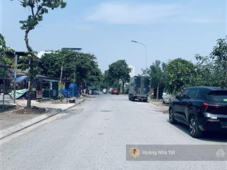 Sài đồng hiếm có nhà lô góc 47m, 3 tầng view hồ 50m chỉ 6.75 tỷ