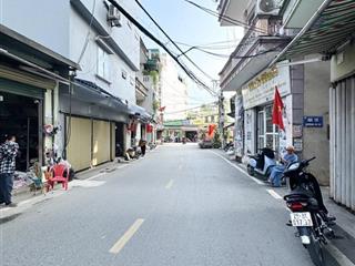 Mặt phố  lô góc mặt tiền kinh doanh  nở hậu  ô tô đỗ cửa  68,3m2  di trạch  hoài đức