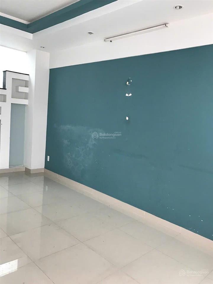 Bán nhà mặt tiền trung tâm quận 10  dt 3.2x20m  giá chỉ 11.3 tỷ tl