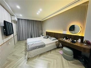 Phố phùng chí kiên, ở ngay, 10m ra mặt phố, phân lô quân đội, nở hậu, 38m2, hơn 11 tỷ
