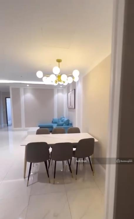 Bán căn hộ king palace nguyễn trãi 105m², 3pn, 2vs, full nội thất, giá 8.6 tỷ, tl nhẹ