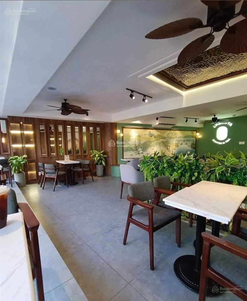 Bán nhà mặt tiền phan xích long dt 8,2 x 16m, 4 tầng , giá 45 tỷ  siêu vị trí nhiều thương hiệu