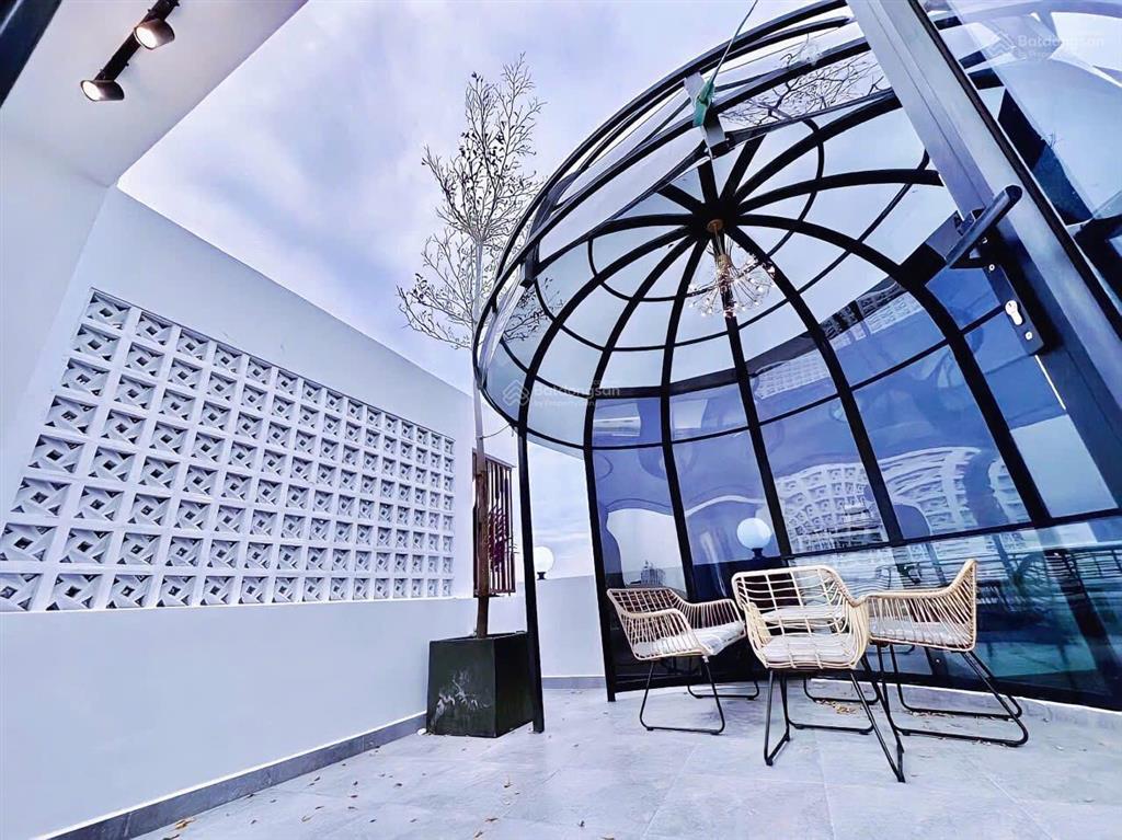 Siêu phẩm building mặt tiền phan xích long hđt 300tr  dt sàn 1496m2  hầm 9 tầng