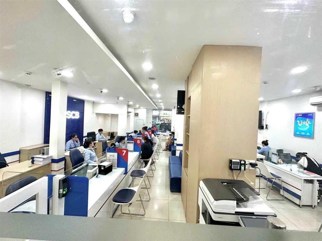 48 tỷ  bán nhà 2mt hoa phượng + phan xích long, 9x20m đang cho ngân hàng bidv thuê 220 tr/tháng