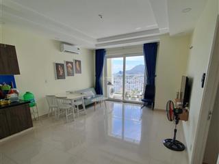 Cho thuê căn hộ 1pn tầng cao, view biển