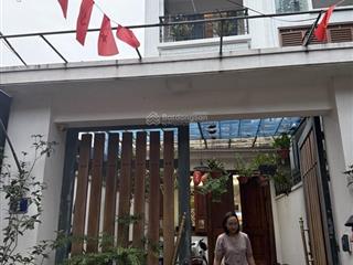 Ngọc thụy 94m2 thực tế 5 tầng dân xây 2 mặt ngõ ô tô  15.x tỷ vị trí gần khai sơn hill