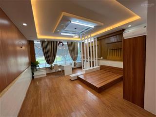 Ban công lớn  phòng rộng  gần lotte  tdtu  rmit