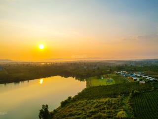 1 lô đất hồ duy nhất giá tốt, ngay sát trung tâm. với tầm view & cảnh quang đẹp đến nao lòng người