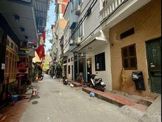 Nhà đẹp, phố vip, trần quốc hoàn diện tích 42m2, gần trường đại học quốc gia hà nội
