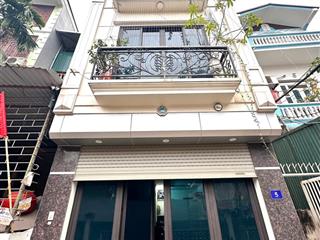 Cần bán gấp nhà lĩnh nam 45m, 5 tầng, mặt tiền 4.5m, giá 7 tỷ bé.