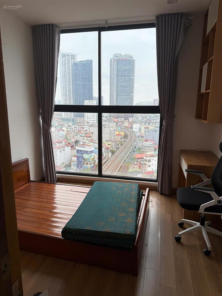 Chính chủ gửi bán căn góc, sẵn sổ đỏ, có slot oto