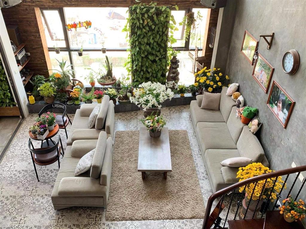 Chủ nhà gửi bán siêu phẩm duplex, nội thất đạt giải thiết kế tại ý, sẵn sổ đỏ giao dịch ngay